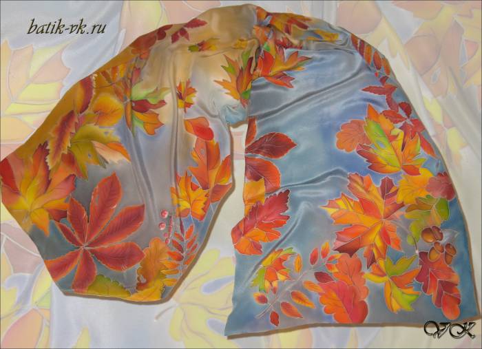 Батик шарф «Осень». Шелковый шарф ручной работы.
